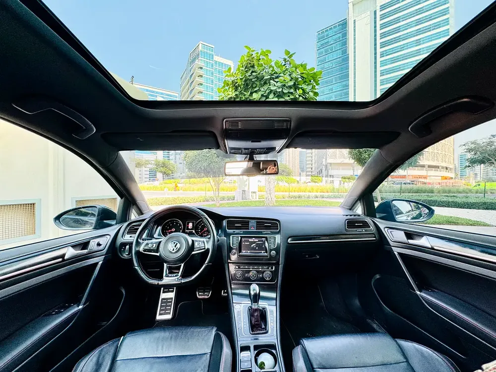 Volkswagen Golf GTI 2015 – GCC Specs IN EXCELLENT CONDITION - Image 12
