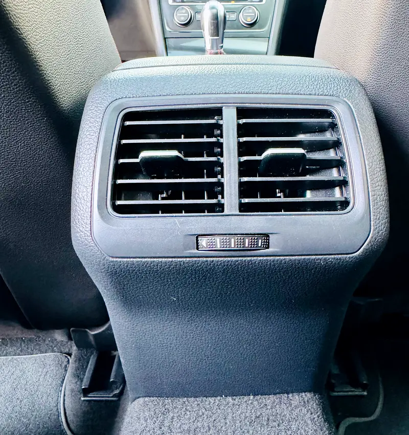 Volkswagen Golf GTI 2015 – GCC Specs IN EXCELLENT CONDITION - Image 13