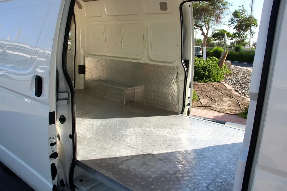 Toyota Hiace Panel Van 2023 GCC Specs - Image 12