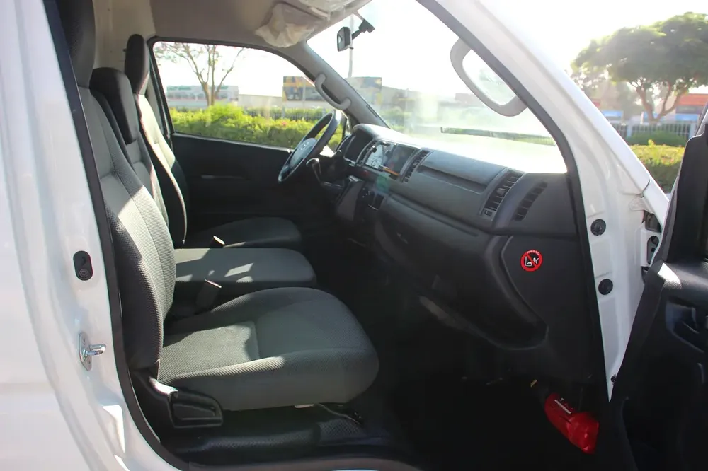 Toyota Hiace Panel Van 2023 GCC Specs - Image 13