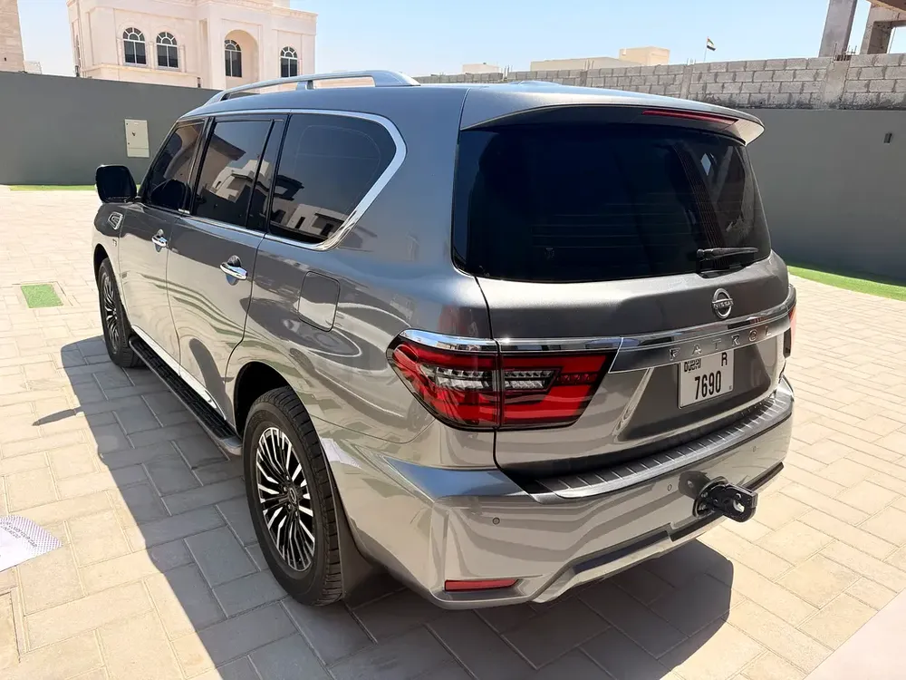 2023 Nissan Patrol LE Platinum V8 | Full Service History | GCC | Red Custom Interior - Image 7