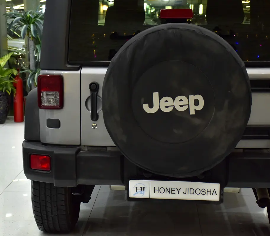 EXCELLENT DEAL for our Jeep Wrangler Sport ( 2016 Model ) in Silver Color GCC Specs - Image 8