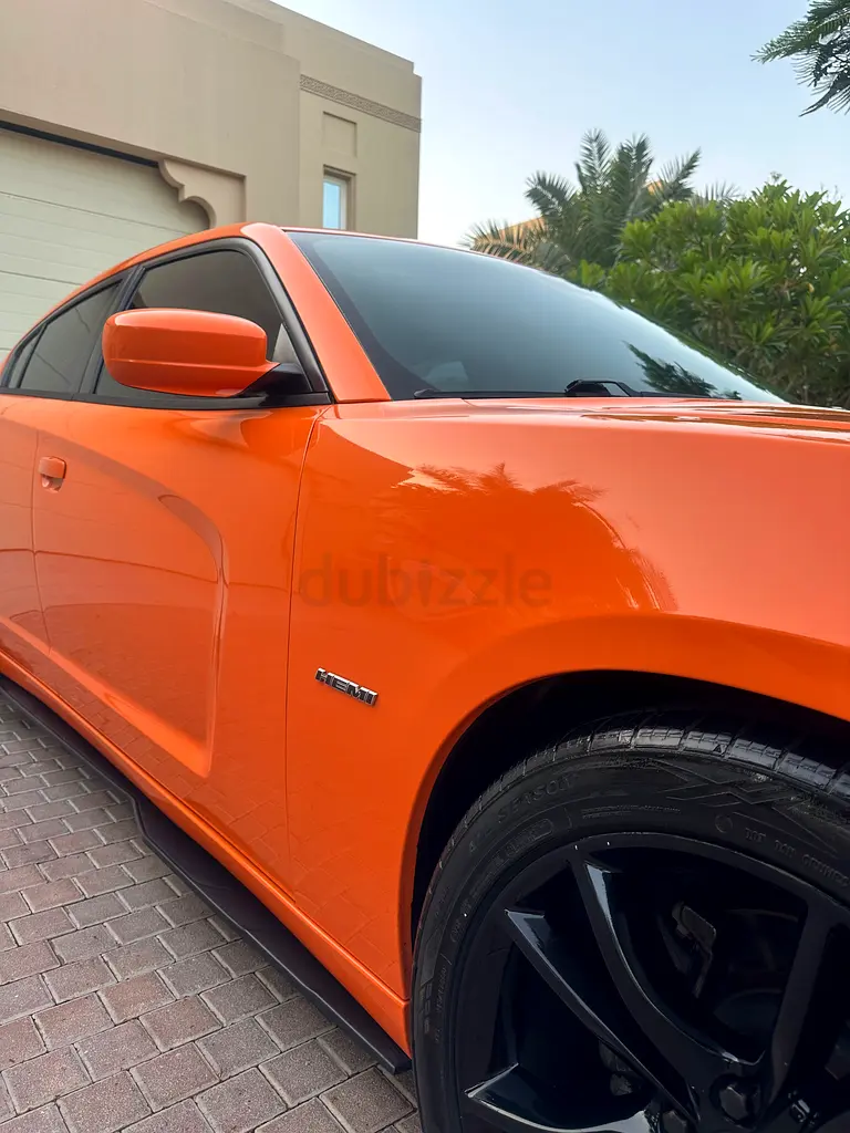 Dodge Charger R/T 2014 - V8 HEMI - Canadian Specs - Image 7
