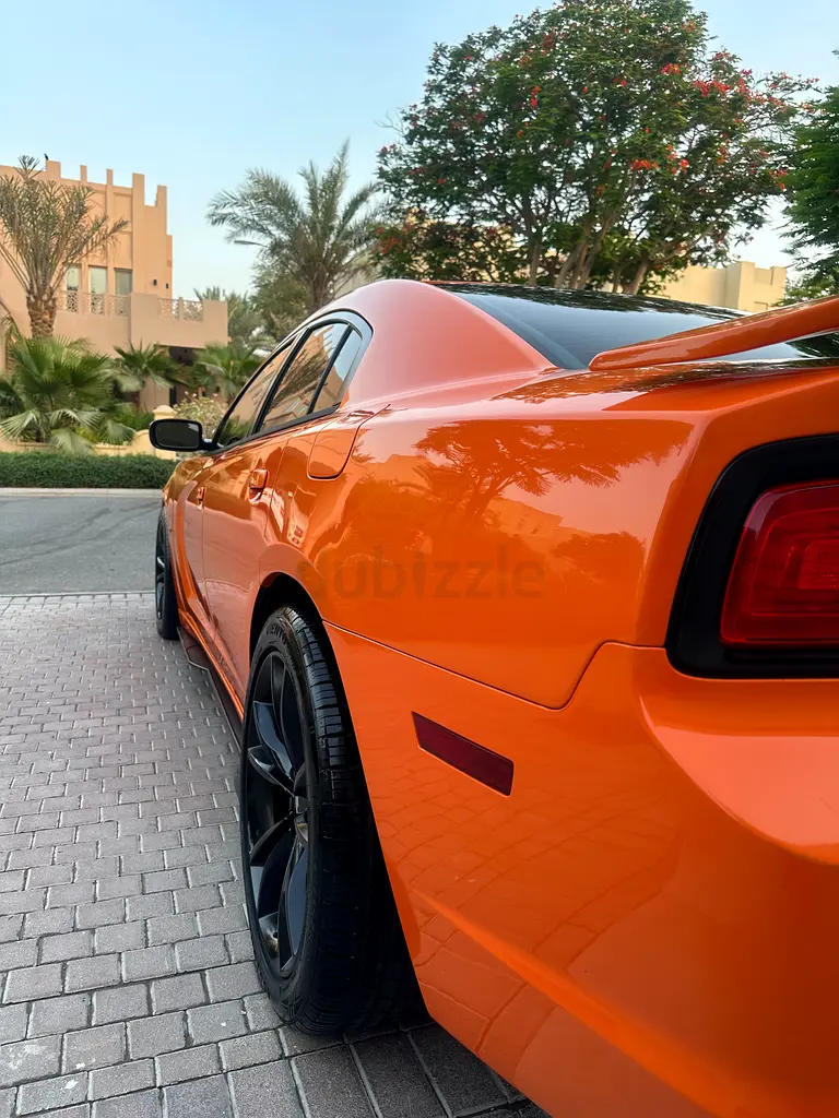 Dodge Charger R/T 2014 - V8 HEMI - Canadian Specs - Image 9