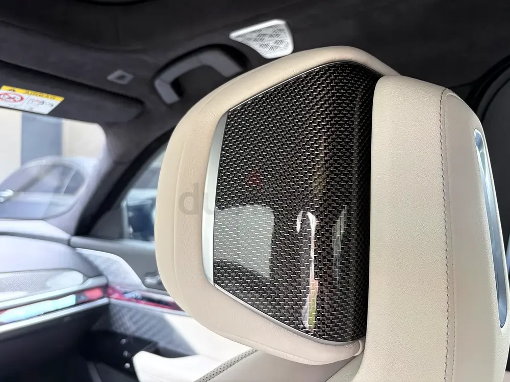BMW 7 Series M / individual/ 2025 | GCC | Full Option | Warranty | Like New/ black edition - Image 13