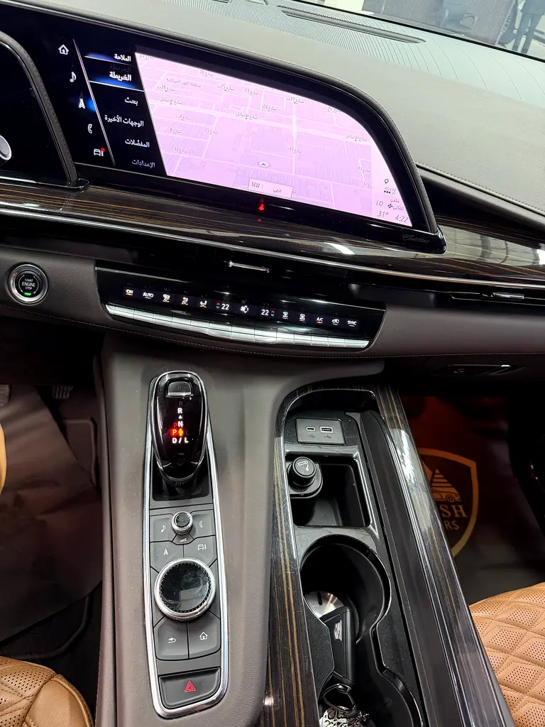 2022 Cadillac Escalade Sport Platinum | GCC Specs | Top of the Range - Image 10