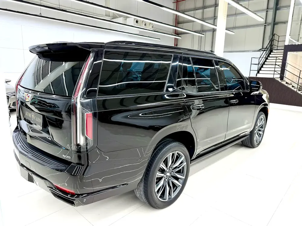 2022 Cadillac Escalade Sport Platinum | GCC Specs | Top of the Range - Image 5