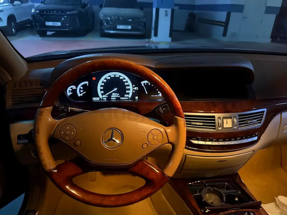 Mercedes Benz S500 2011 - Image 6