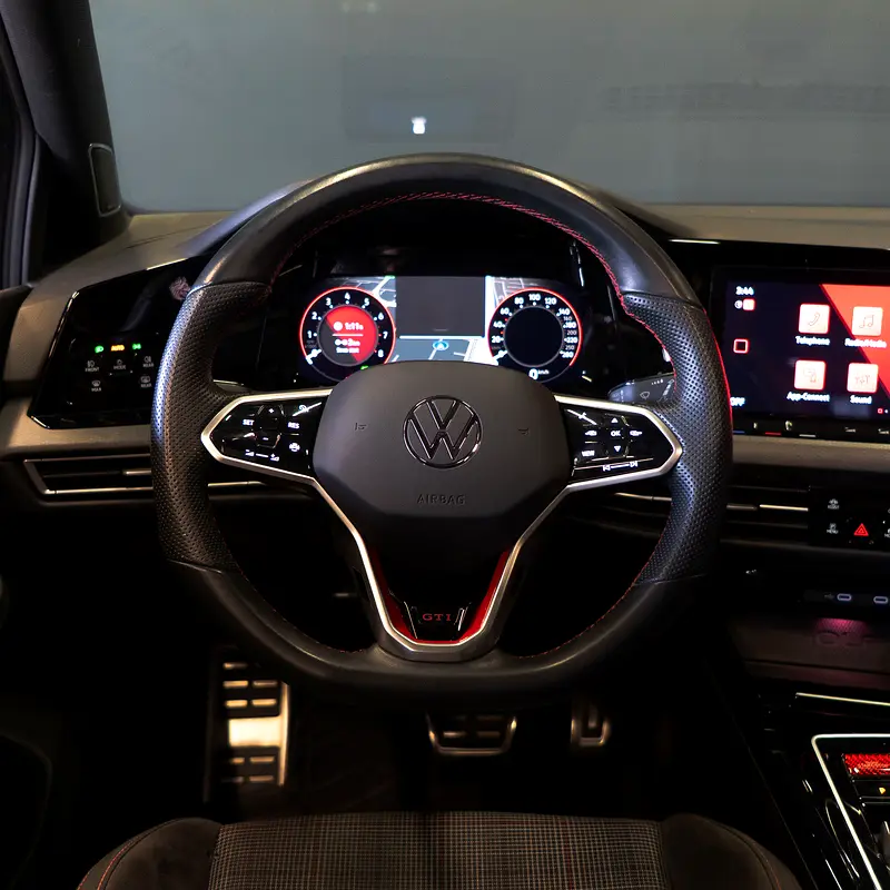AED 2,107 pm  • 0% Downpayment • VW Golf GTI • Agency Warranty and Service Package - Image 10