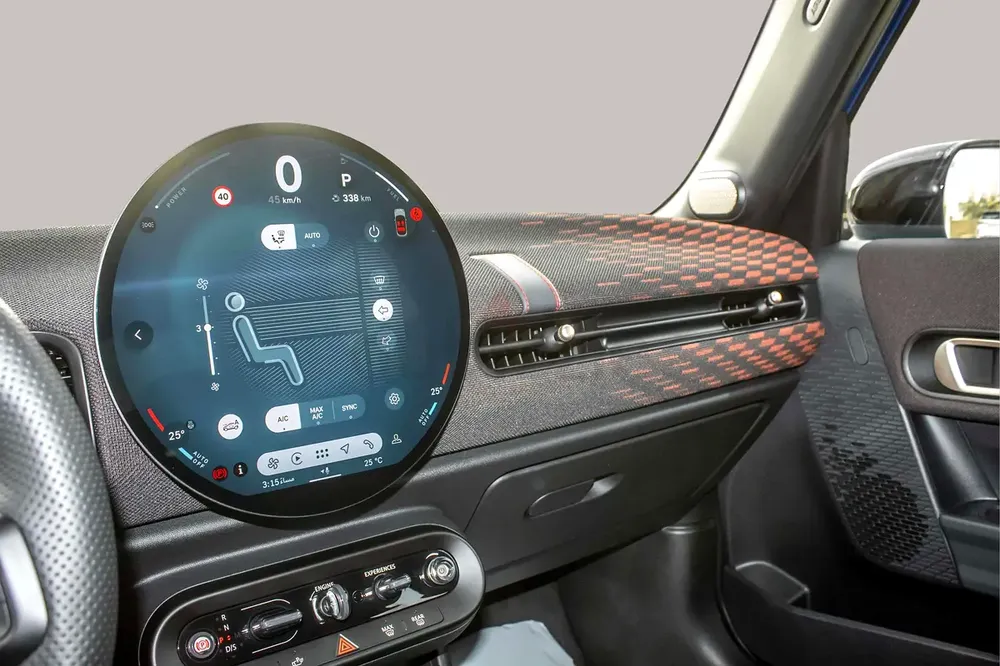 AED 2355/month | 2025 MINI Cooper John Cooper Works | GCC Specs | Ref#406556 - Image 11