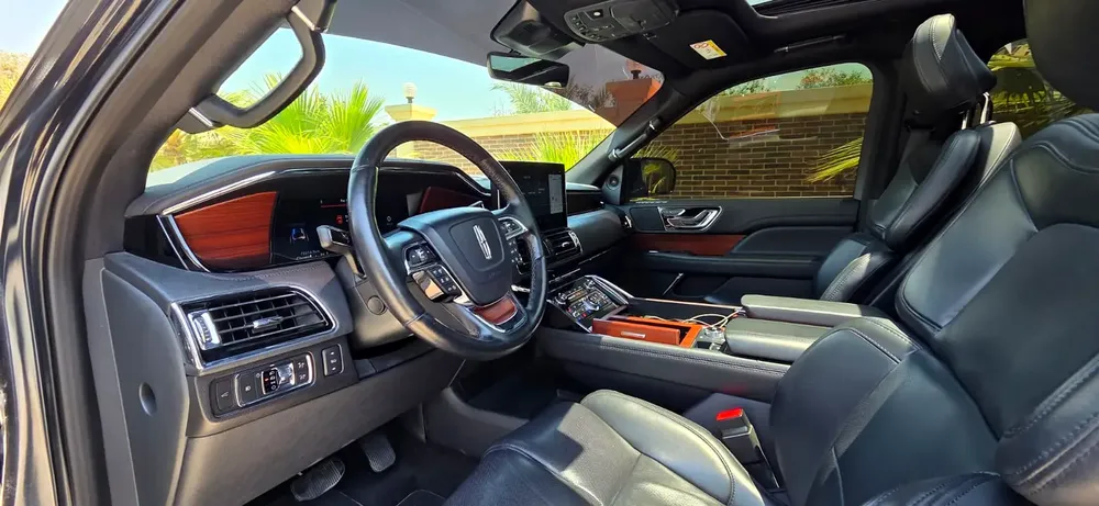 2022-Lincolon Navigator-Full option-Excellent Condition-Under Warranty and Service Contract - Image 12