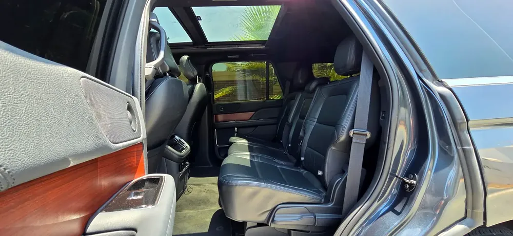 2022-Lincolon Navigator-Full option-Excellent Condition-Under Warranty and Service Contract - Image 14