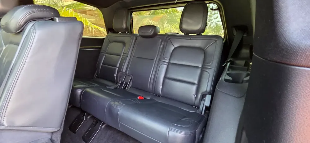 2022-Lincolon Navigator-Full option-Excellent Condition-Under Warranty and Service Contract - Image 16