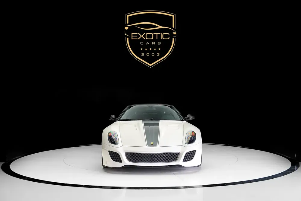 599 GTO | 1 OF 599 | SPECIAL ORDER INTERIOR | BIANCO AVUS | VERY LOW MILEAGE - Image 5