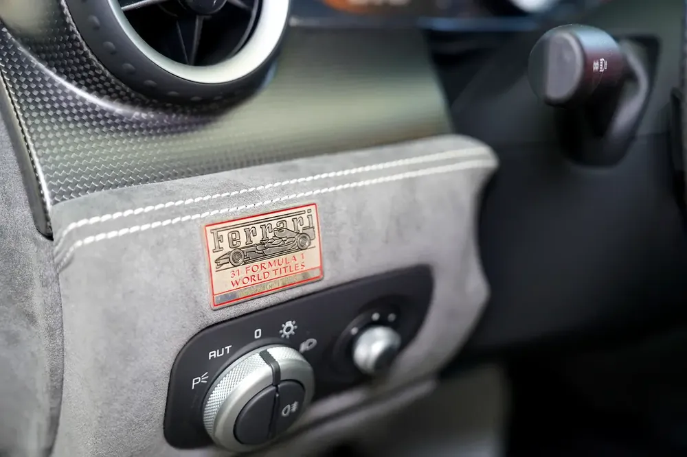 599 GTO | 1 OF 599 | SPECIAL ORDER INTERIOR | BIANCO AVUS | VERY LOW MILEAGE - Image 8