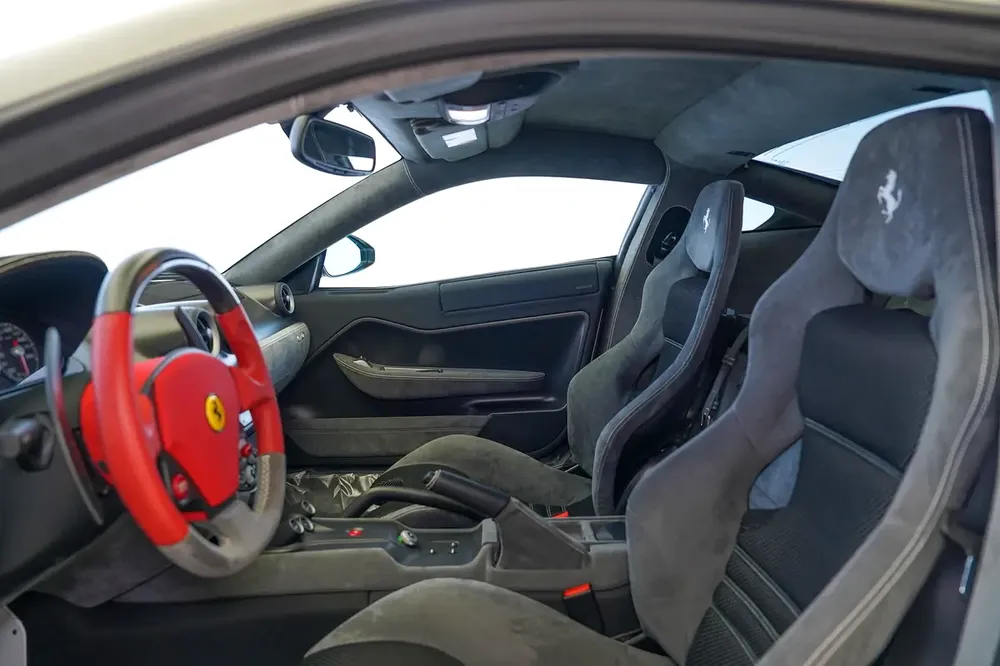 599 GTO | 1 OF 599 | SPECIAL ORDER INTERIOR | BIANCO AVUS | VERY LOW MILEAGE - Image 9