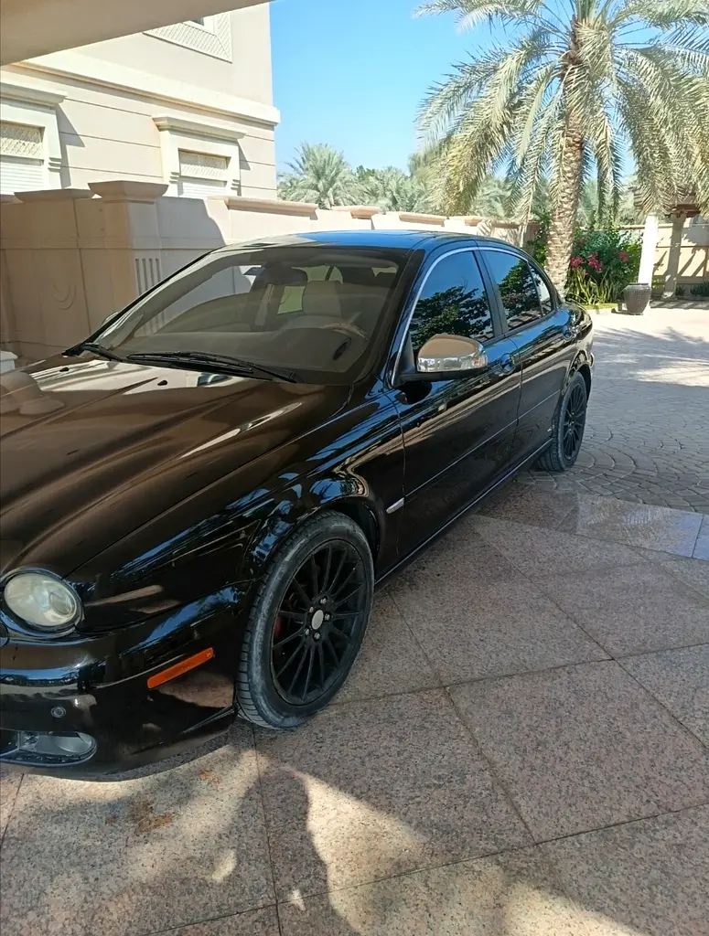Jaguar S-Type 2009 Standard GCC Specs - Well Maintained - Image 4