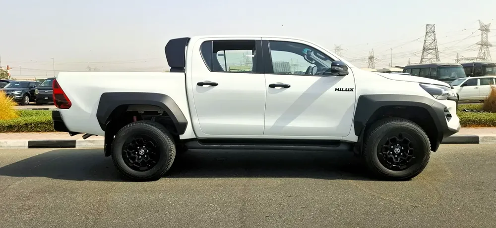 TOYOTA HILUX GR SPORT 2.8L DIESEL D/C 2025 MODEL THAILAND SPECS EXPORT PRICE - Image 4
