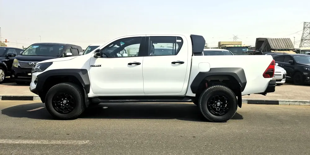 TOYOTA HILUX GR SPORT 2.8L DIESEL D/C 2025 MODEL THAILAND SPECS EXPORT PRICE - Image 5