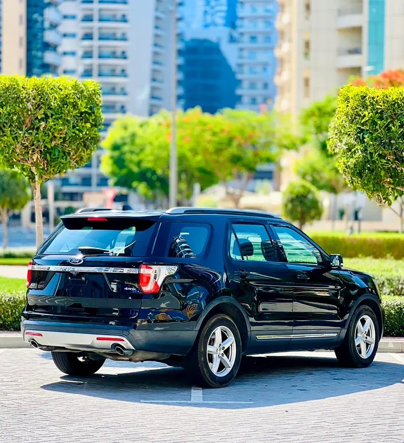 Ford Explorer Limited 2016 GCC Specs Excellent Condition 2 Keys - Image 4
