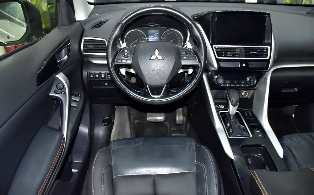 AED 852 EMi at 0% DP | Mitsubishi Eclipse Cross ( 2019 Model ) in White Color GCC Specs - Image 12