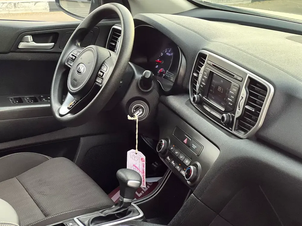2019 Kia  Sportage Fe
Mioption-Rear Camara -2.4L-V4- - Image 10