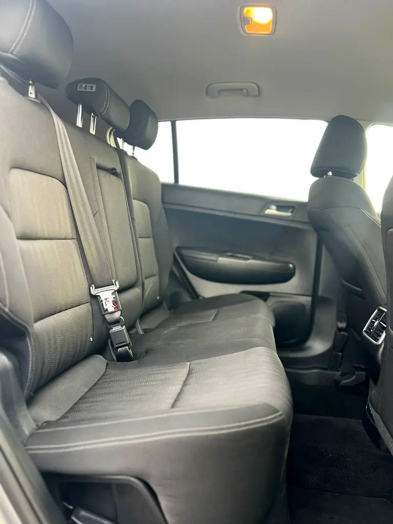 2019 Kia  Sportage Fe
Mioption-Rear Camara -2.4L-V4- - Image 14