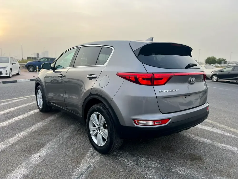 2019 Kia  Sportage Fe
Mioption-Rear Camara -2.4L-V4- - Image 6