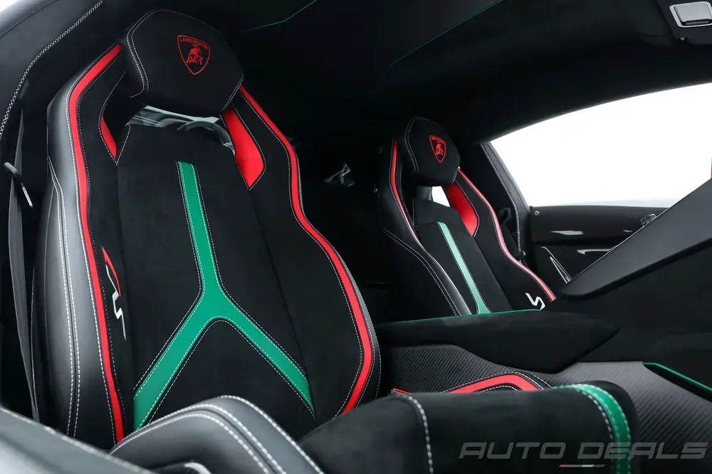 2019 Lamborghini Aventador SVJ Coupe | GCC - Service Contract - Extremely Low Mileage | 6.5L V12 - Image 19