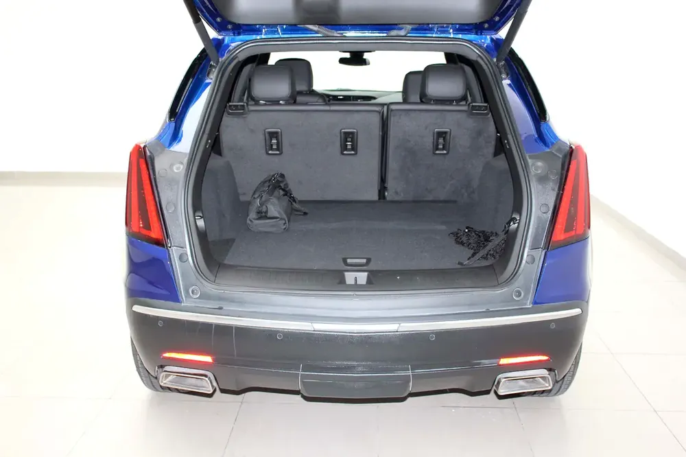 Pristine 2023 Cadillac XT5 Luxury AWD | GCC Specs | Low Mileage - Image 6