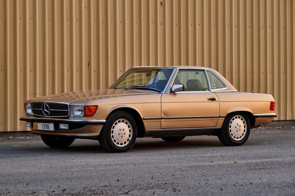 Mercedes-Benz 560 SL - Image 7