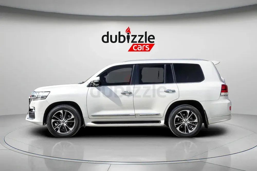 AED 3784/month | 2021 Toyota Land Cruiser  | GCC Specs | Ref#421709 - Image 5