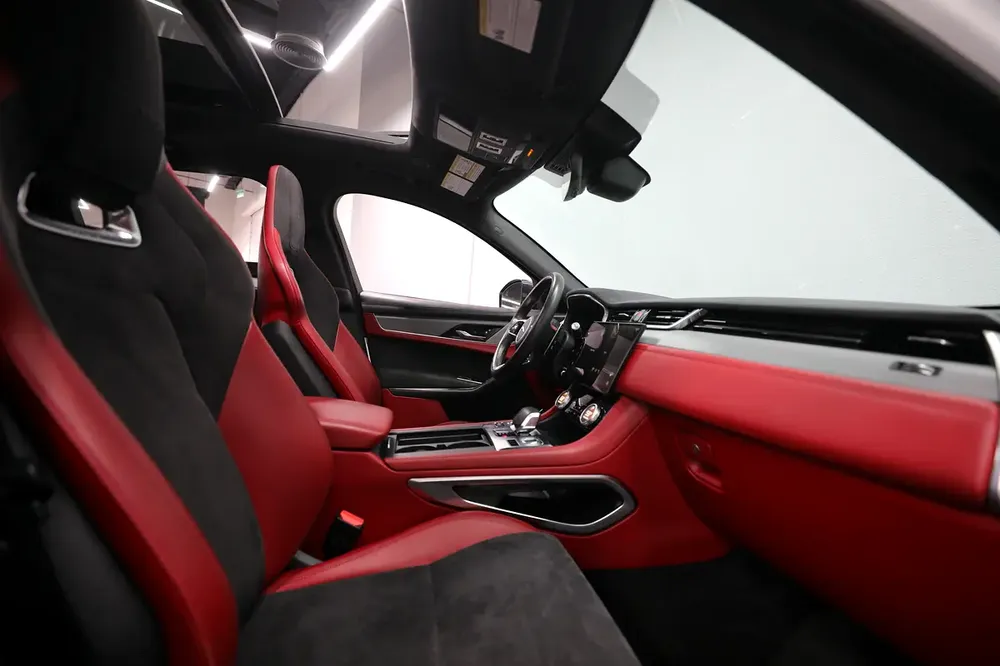 Jaguar F-Pace SVR 2023 Supercharged Ref#A704142 - Image 7