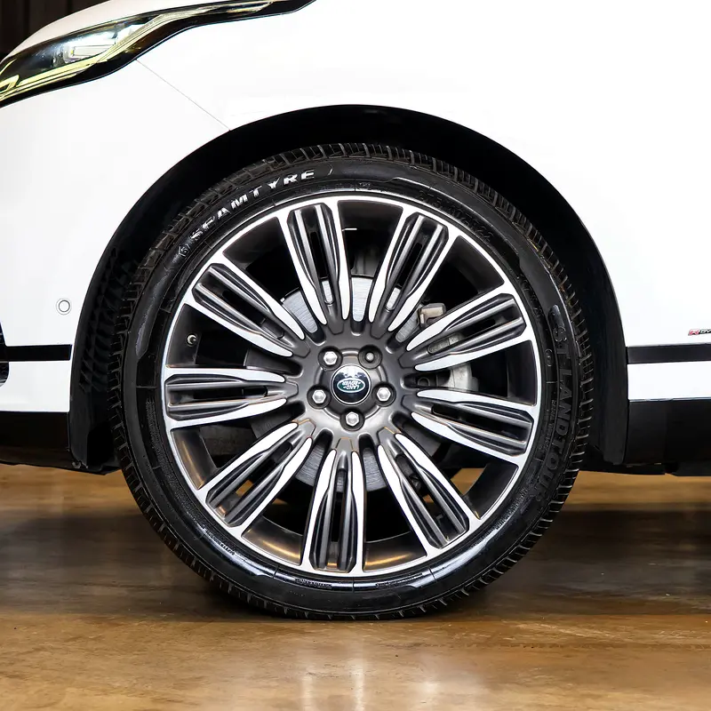AED 2,565 pm  • 0% Downpayment • Velar P380 HSE R-Dynamic  • 1 Year Warranty - Image 7