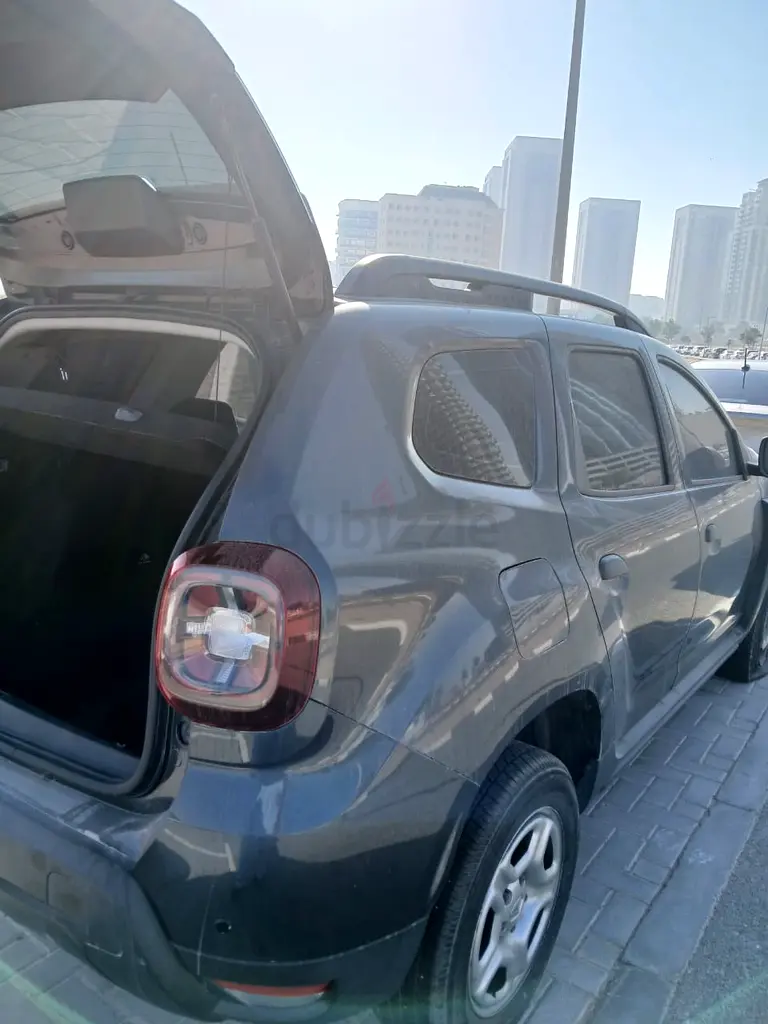Renault Duster PE 2023 - European Specs - Compact SUV in Pristine Condition - Image 5