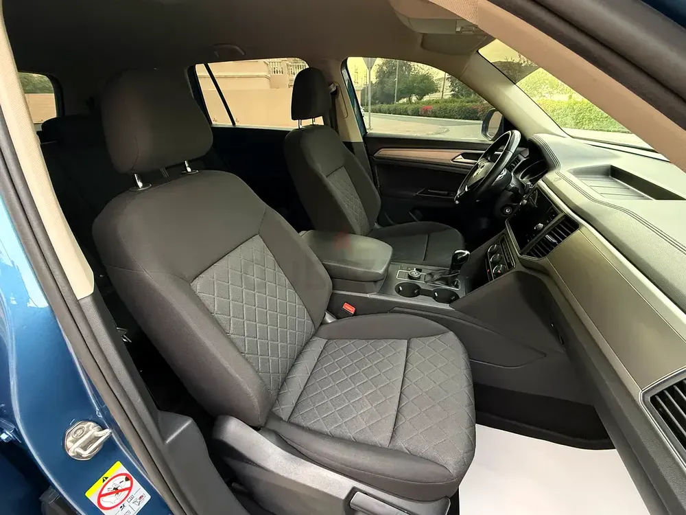 2019 Volkswagen Teramont S | GCC Specs | Well Maintained - Image 12