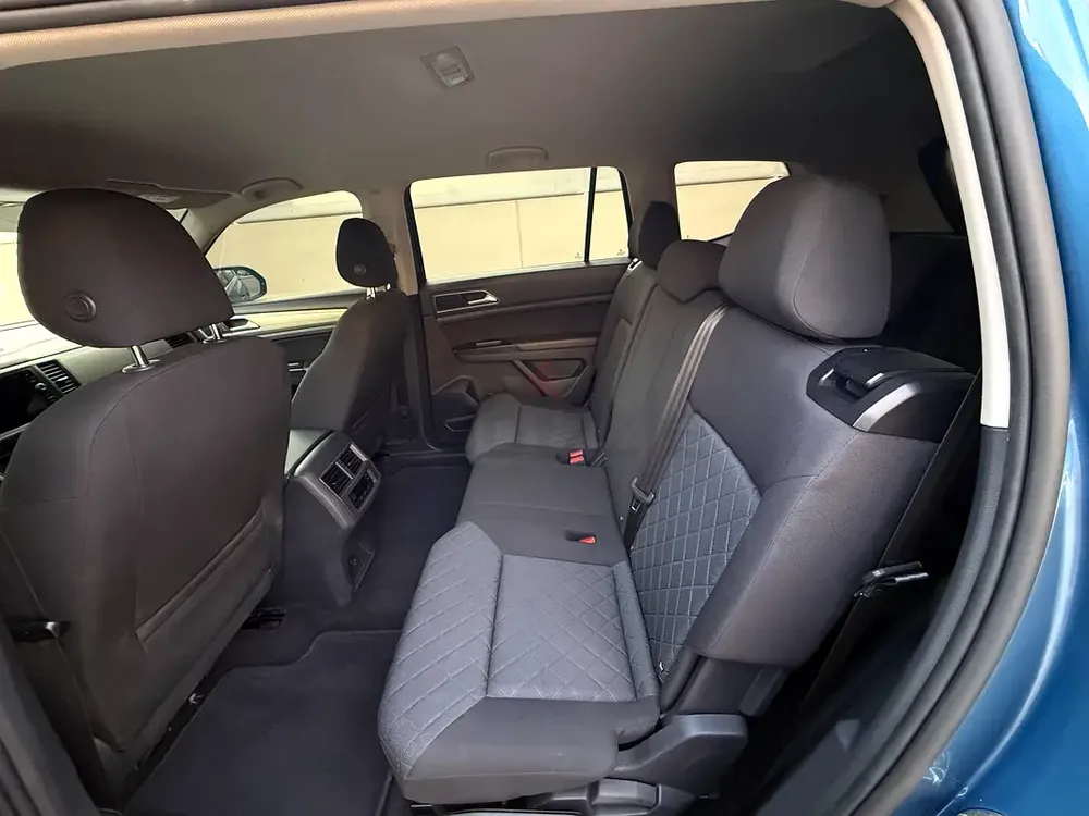 2019 Volkswagen Teramont S | GCC Specs | Well Maintained - Image 17