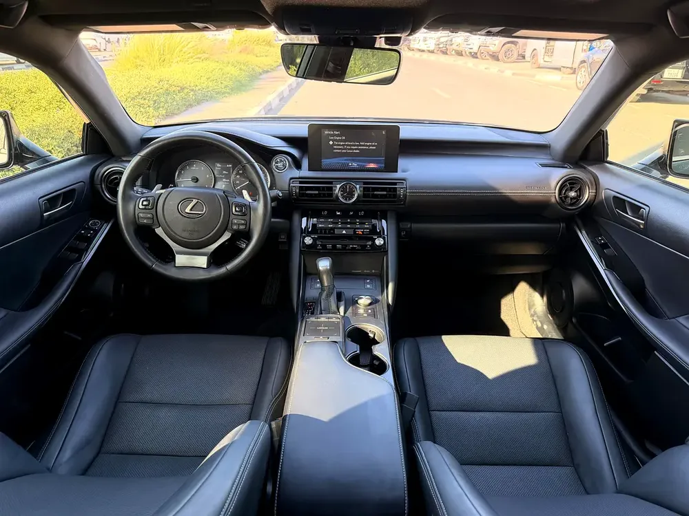 2024 Lexus IS 300 - Pristine Condition - WELL MAINTAINED - Image 4