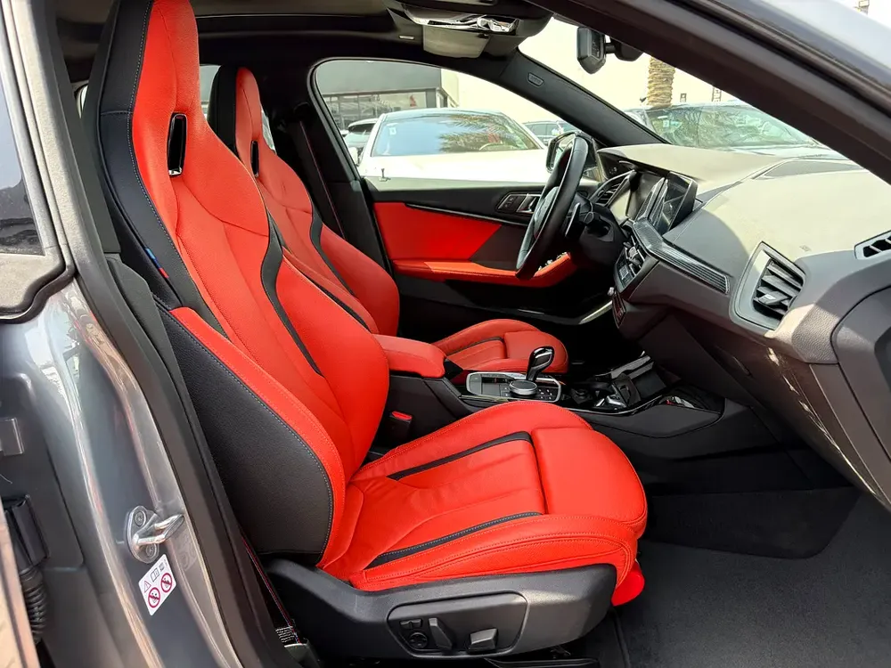 2024 BMW 2-Series M235i xDrive - GCC Specs - Like New! - Image 9