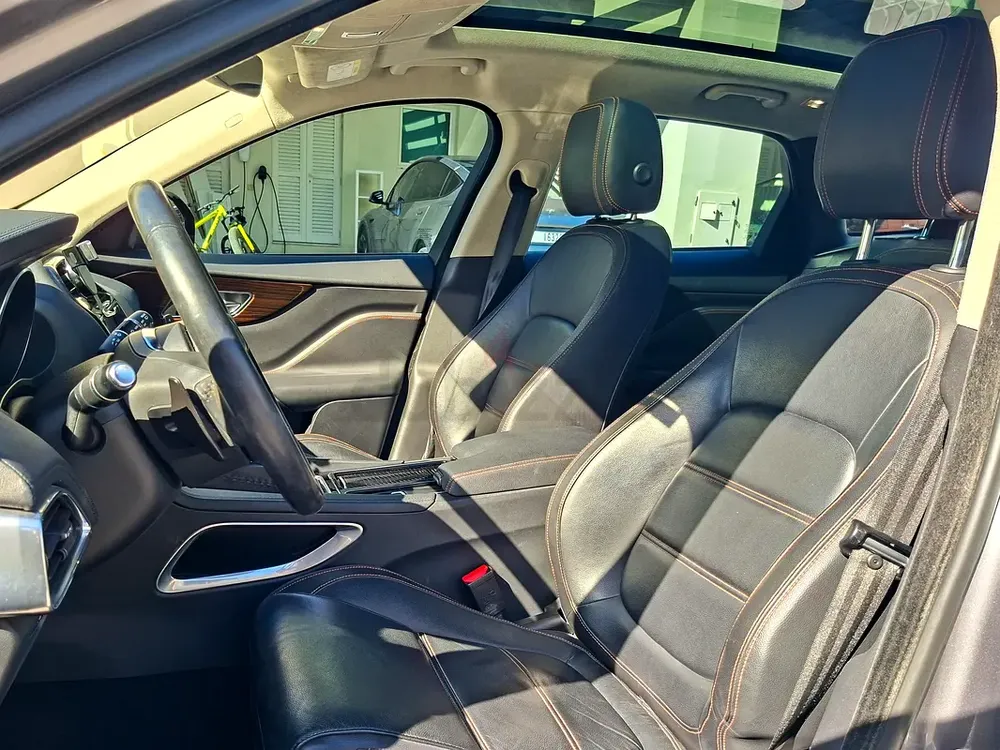 AED 1292/month | 2020 Jaguar F-Pace  | GCC Specs | Ref#469279 - Image 11