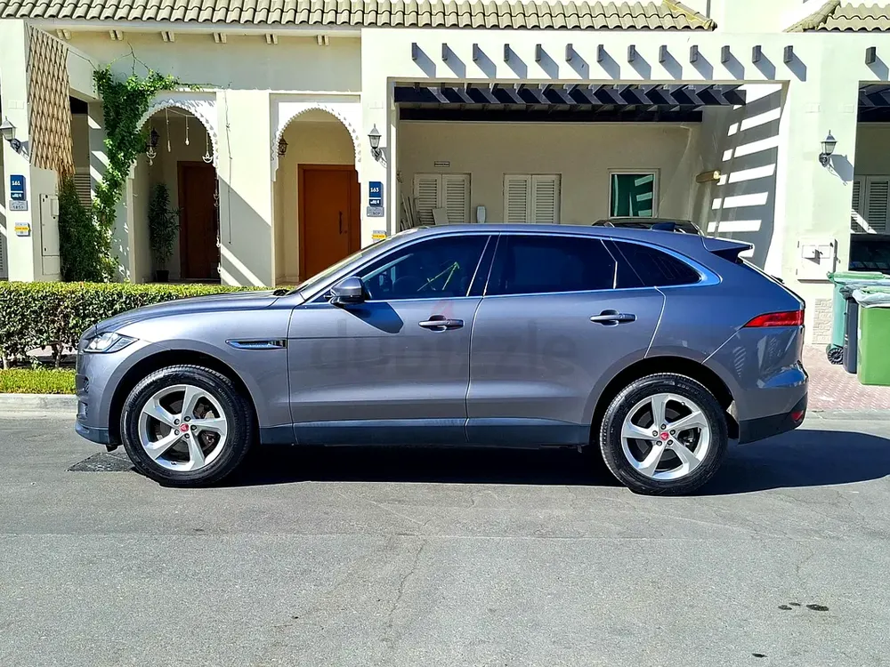 AED 1292/month | 2020 Jaguar F-Pace  | GCC Specs | Ref#469279 - Image 4