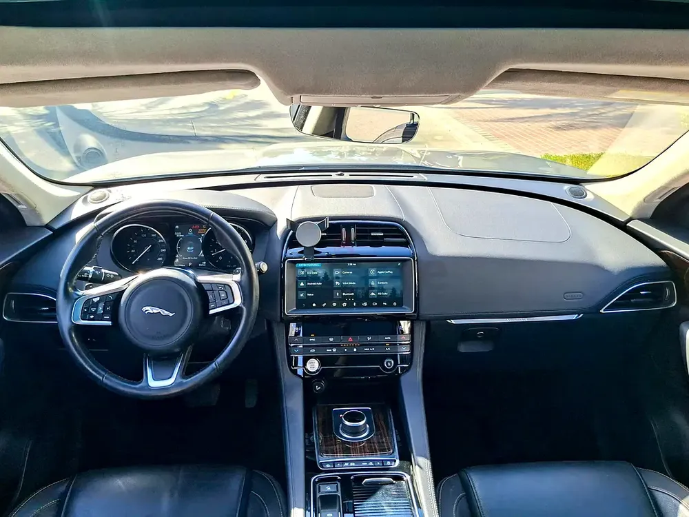 AED 1292/month | 2020 Jaguar F-Pace  | GCC Specs | Ref#469279 - Image 8
