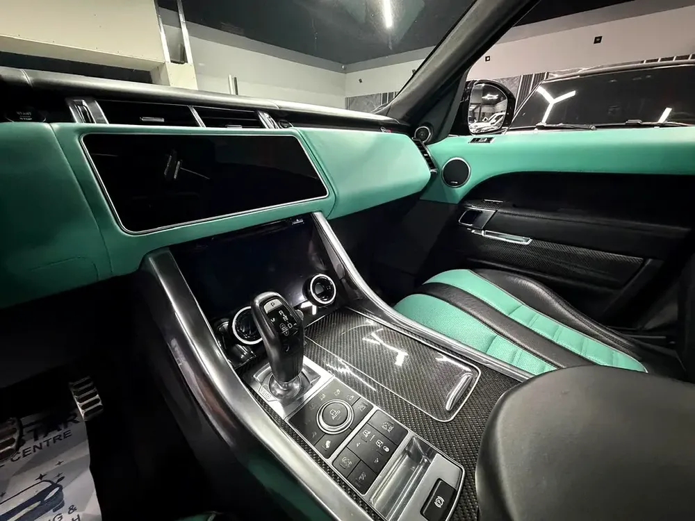 Land Rover Range Rover Sport SVR GCC Specs - Image 13