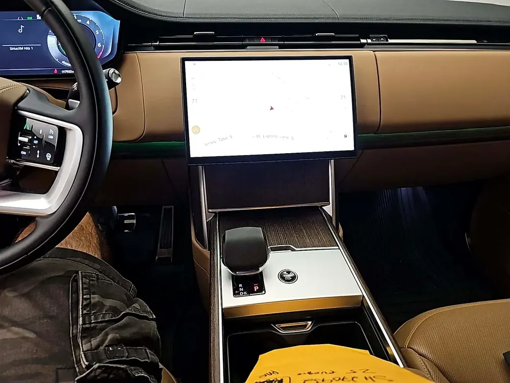 Range Rover SE Plug-In hybrid - Image 18