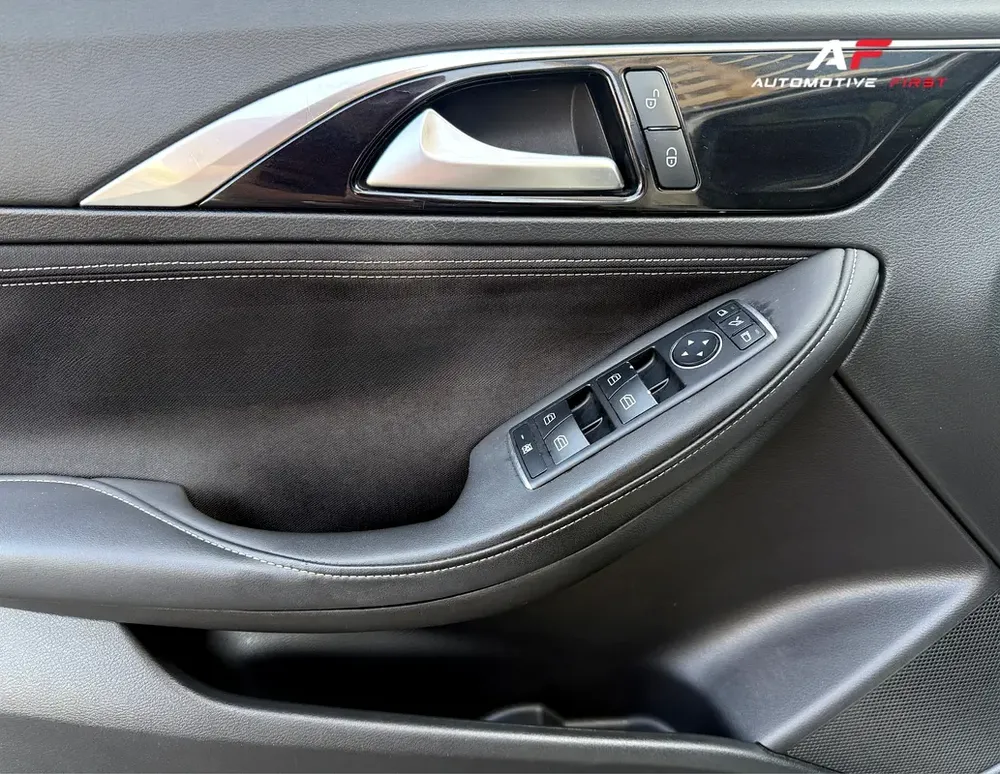 1 Year Warranty | 2017 Infiniti Q30 Premium | GCC - Image 14