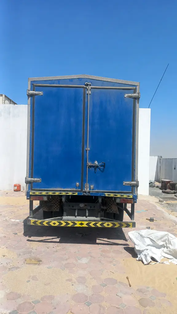 Mitsubishi Canter Standard 2014 - GCC Specs - Well Maintained - Image 4