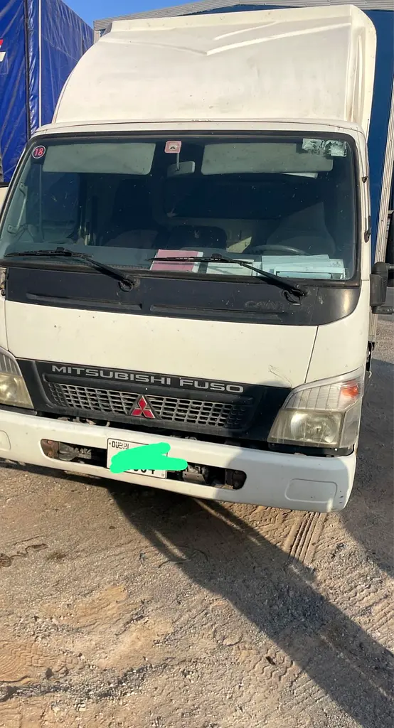 Mitsubishi Canter Standard 2014 - GCC Specs - Well Maintained - Image 7