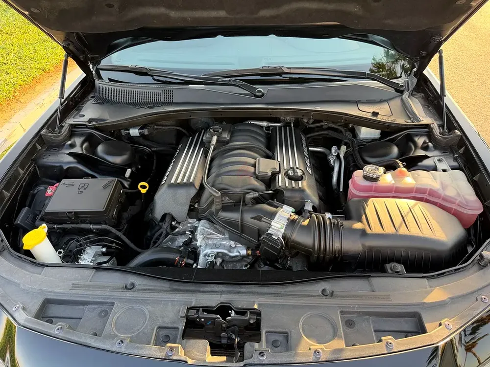 2023 Chrysler 300C SRT8 6.4 Limited Edition - Image 19
