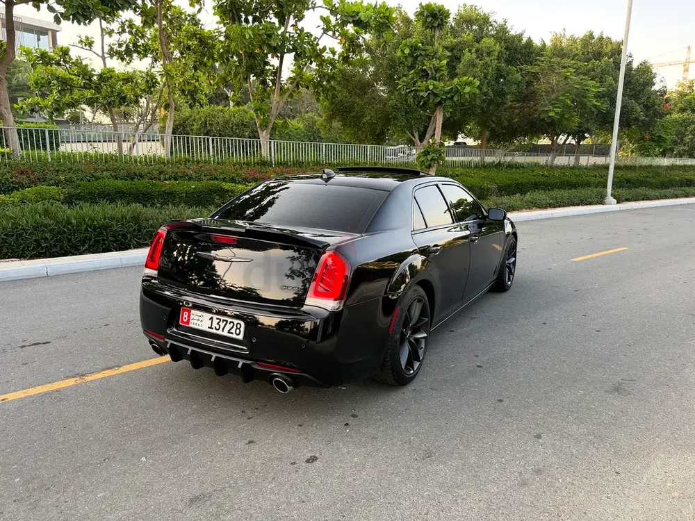 2023 Chrysler 300C SRT8 6.4 Limited Edition - Image 5