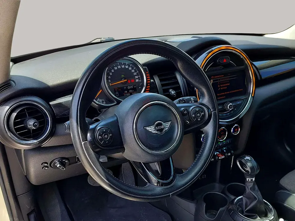 Inspected Car | 2016 MINI Cooper  | GCC Specs | Ref#473469 - Image 11